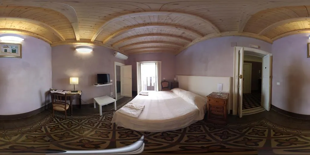 Hotel Domoikos Katania