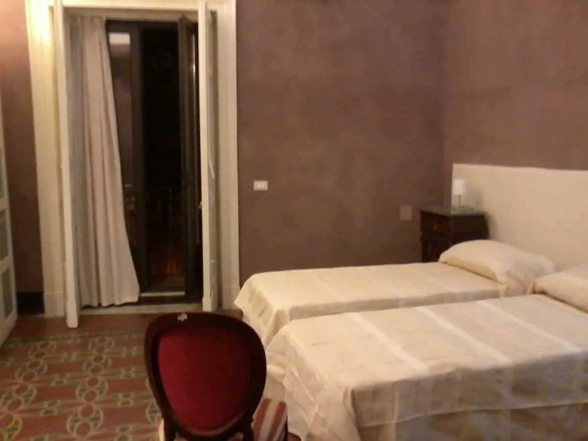 Hotel Domoikos Katania